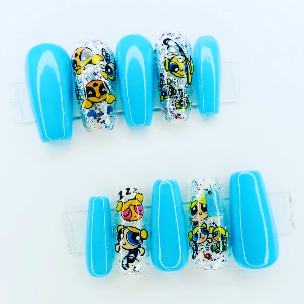 Press on nails